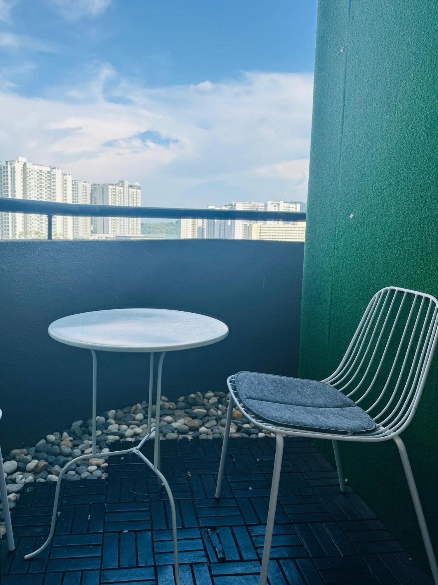 Century Bay Private Residences Sungai Dua Bukit Eksteriør billede