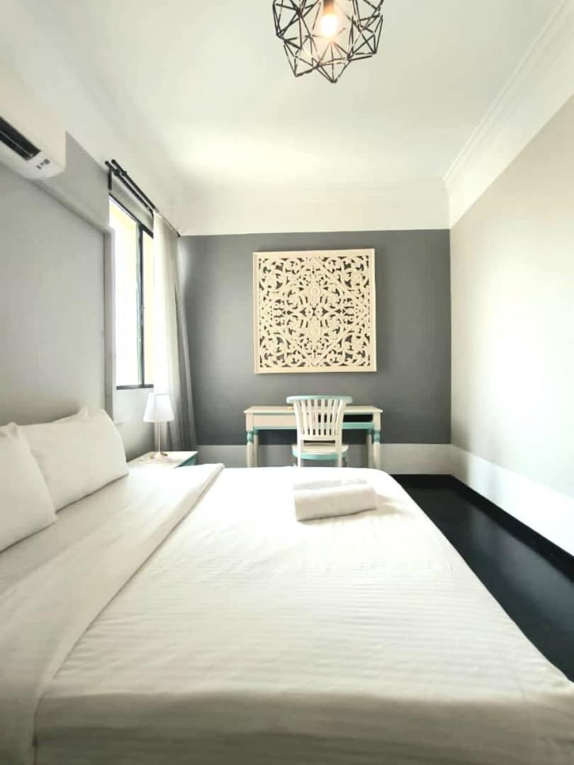 Century Bay Private Residences Sungai Dua Bukit Eksteriør billede