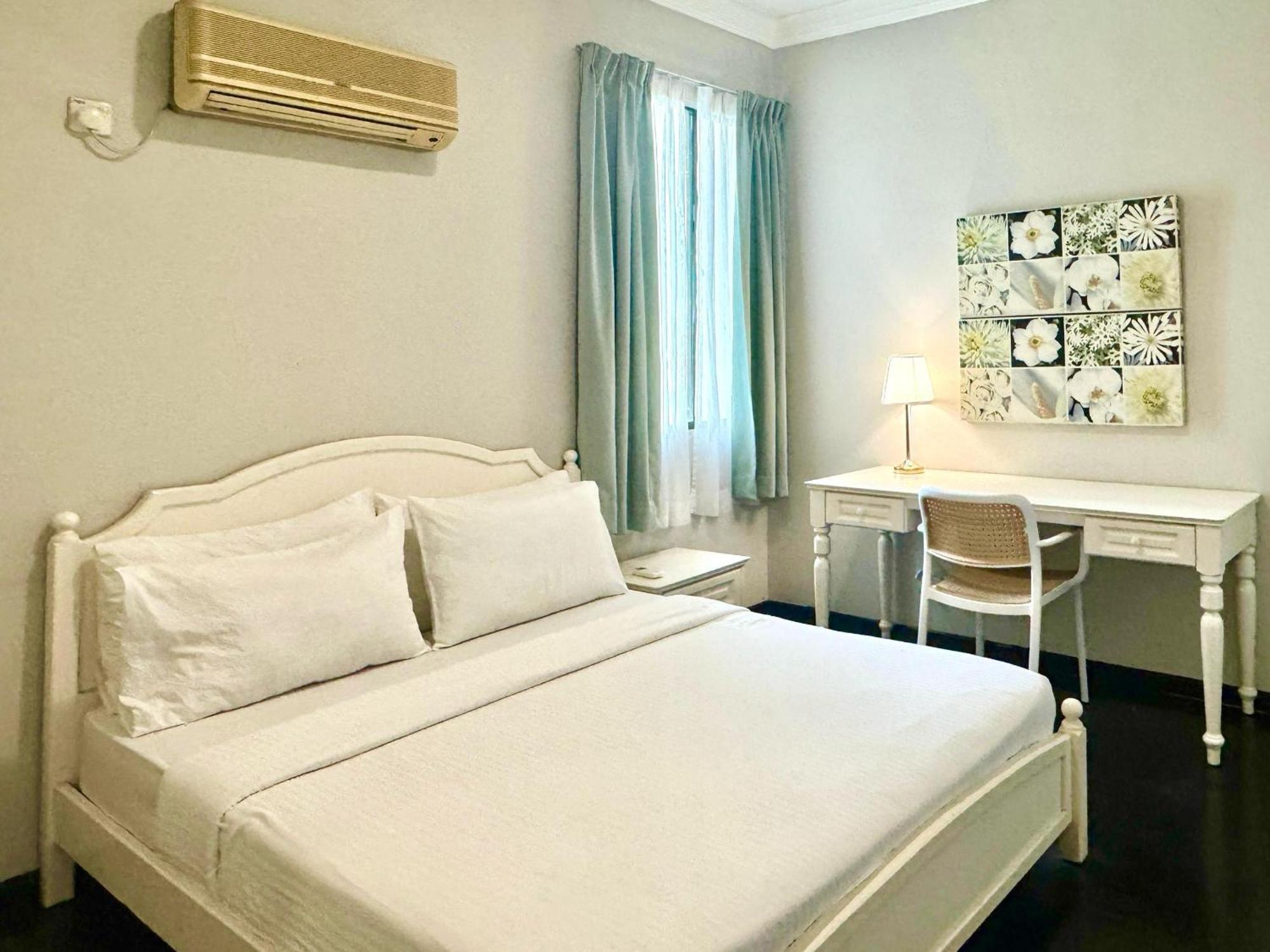 Century Bay Private Residences Sungai Dua Bukit Eksteriør billede