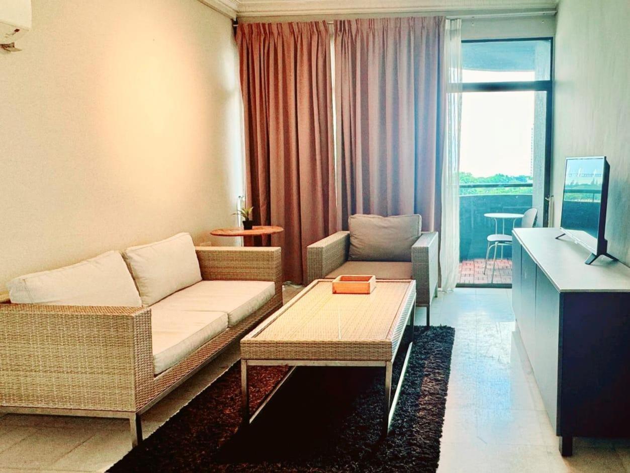 Century Bay Private Residences Sungai Dua Bukit Eksteriør billede