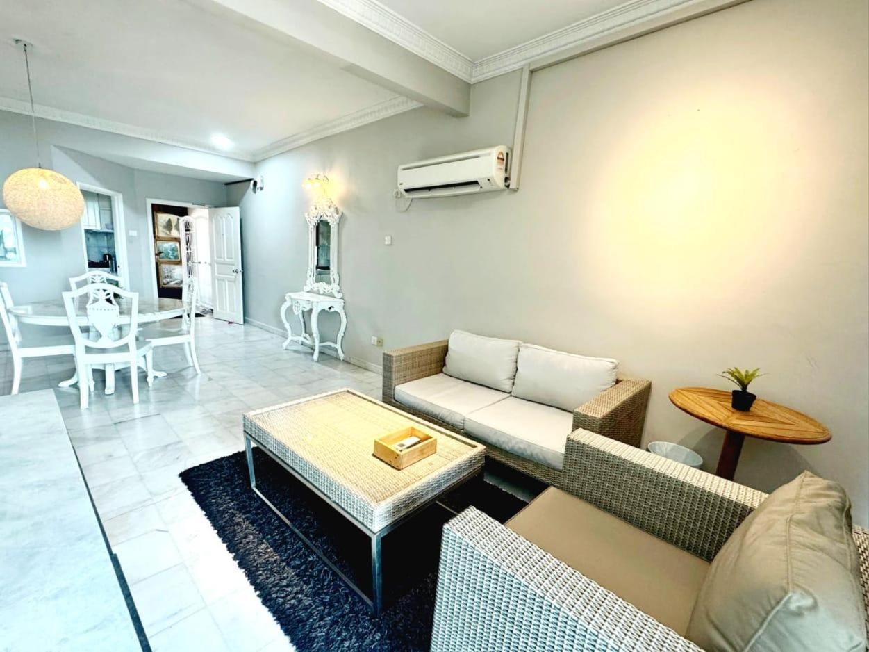 Century Bay Private Residences Sungai Dua Bukit Eksteriør billede