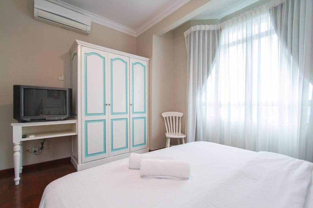 Century Bay Private Residences Sungai Dua Bukit Eksteriør billede