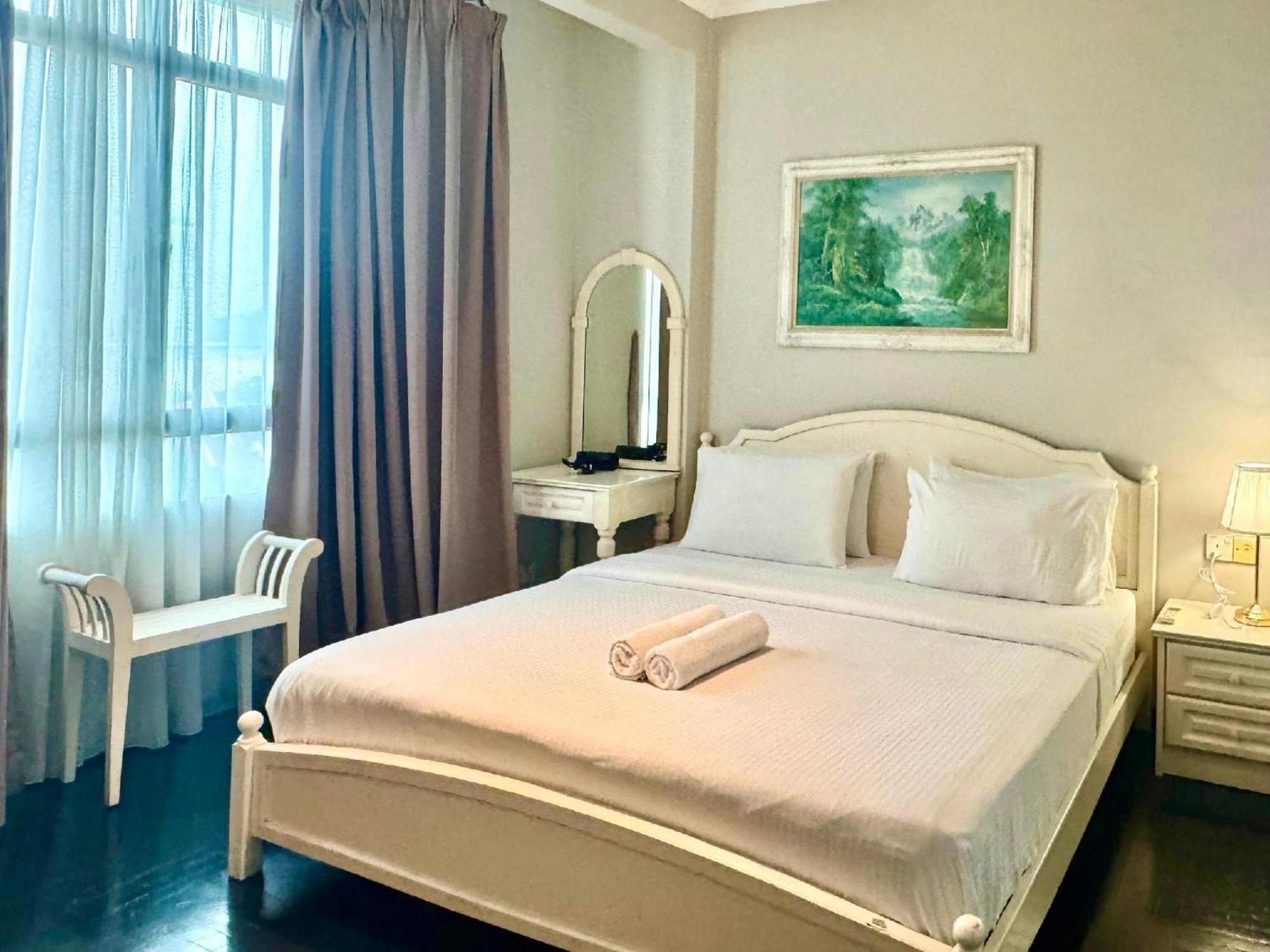 Century Bay Private Residences Sungai Dua Bukit Eksteriør billede